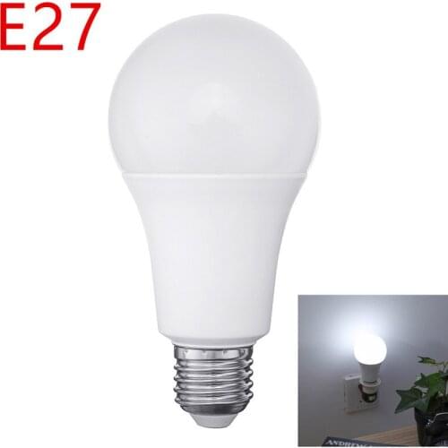 1pcs AC85-265V E27 8W RGBW Smart LED Light Bulb Work with Alexa Google Assistant for Home Indoor Use