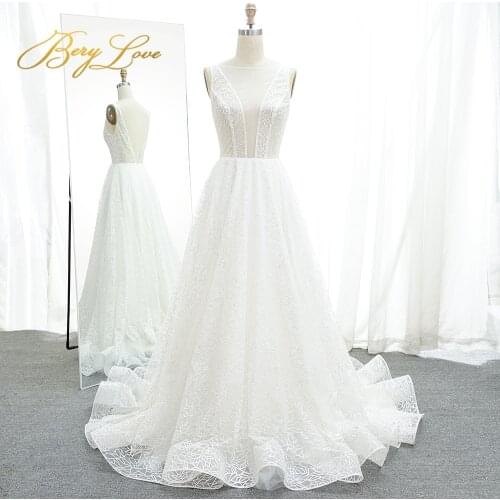 Fashionable Boho Lace Wedding Dresses Long A Line V Neck Bridal Gowns vestido de noiva Sexy V Neck Bride Dress Open Back