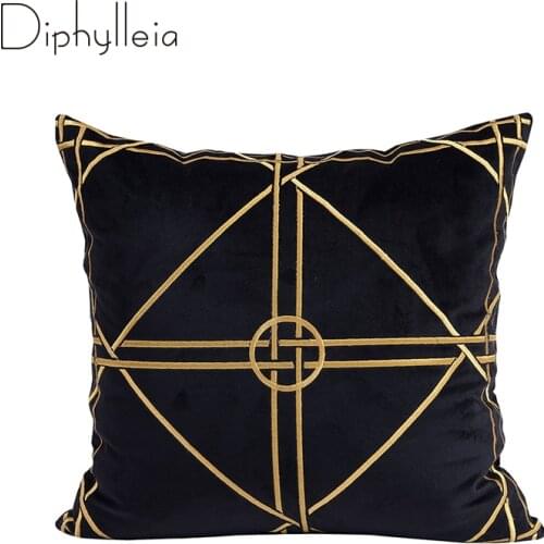 Diphylleia Luxury Modern Decorative Pillow Covers Gold Striped Geometric Lines Embroidery Velvet Cushion Case Sofa Bedroom Couch