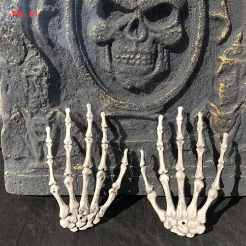 Halloween Skeleton Hand Claw Plastic Fake Human Hand Bone Realistic Skeleton Decoration Zombie Party Children Terror Scary Props