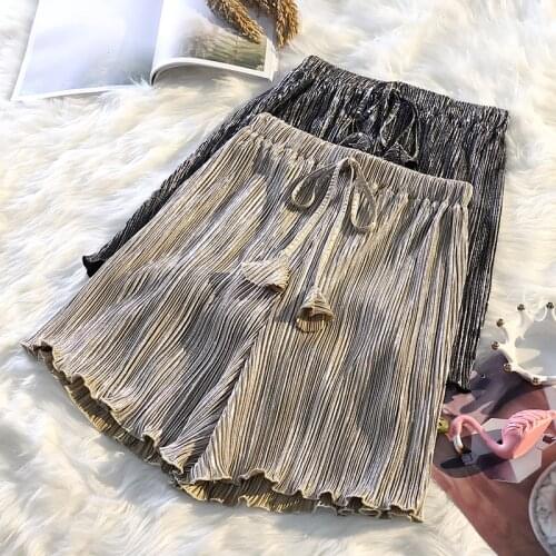 4XL New Women Summer Plus Size Shiny Pleated Shorts Elastic High Waist Wide Leg Short Pants Casual Trousers