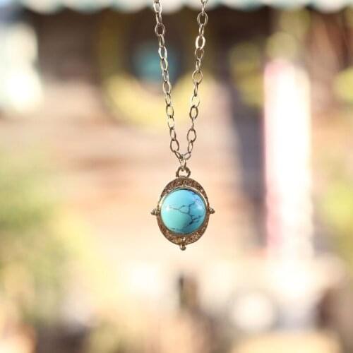 Bohemian Big Blue Natural Stone Stainless Steel Eye Pendant Necklace For Women Gold-plated 42cm Chain Choker Necklace Jewelry