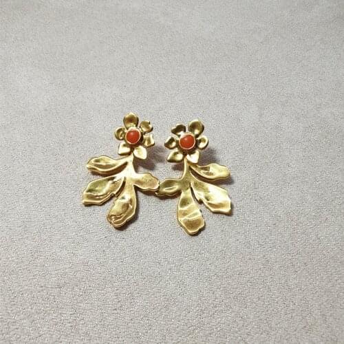 European and American retro style simple red stone leaf earrings atmospheric metal petal temperament earrings French earrings