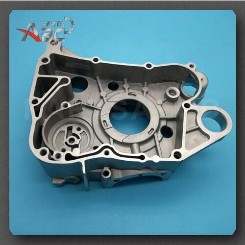 Motorcycle GY6 125cc 150cc Right Side Crankcase Cover Auto Engine Oil Pump Cover Universal