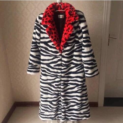 ZHQUNHUU Women's Jackets With Fur