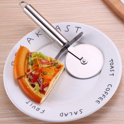 Stainless Steel Diameter 6.8 CM Knife Pizza Cutter Tools Pizza Wheels Pastry Tools Kitchen Accessorie Pizza Tools LX1579