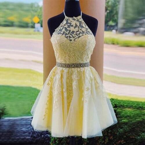 Yellow Halter Short Neck Homecoming Dresses 2021 Sleeveless Mini Tulle Lace Vintage Prom Party Gown with Crystal Ruched Summer