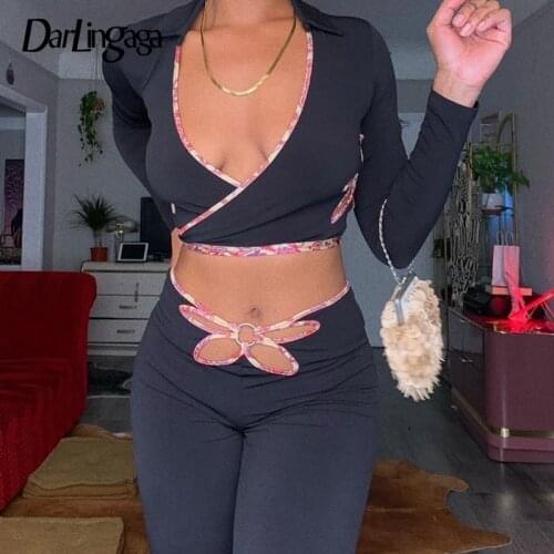 Darlingaga V Neck Wrap Sexy Tracksuit Women Floral Two Piece Set Fashion Skinny Crop Top and Flare Pants Outfits Matching Sets