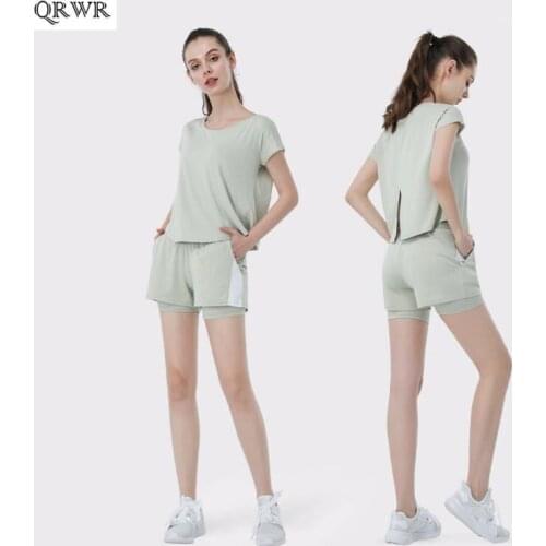 Fashion New Yoga Suit Sports Suit Women Quick-drying Shorts Loose Short-sleeved Top Fitness Suit Workout Set 2 Piece Set Women