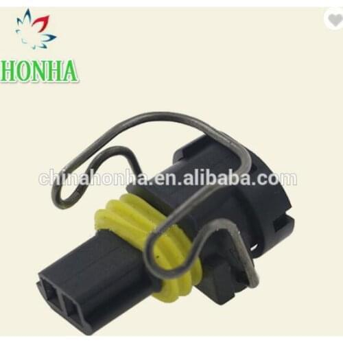 DJ7024Y-1.5-21 Automotive 2 pin Fuel nozzle auto connector for E320 323 325 329 330 C7C9