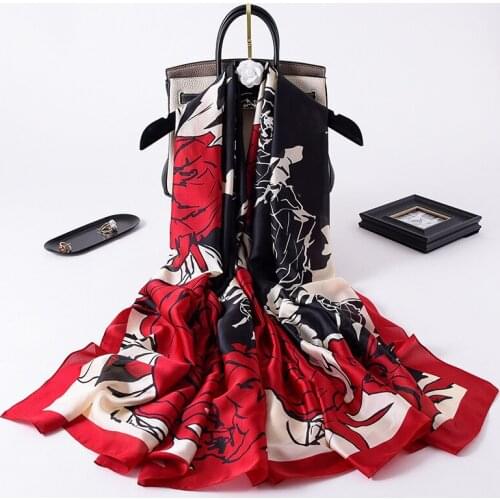 2021 Spain Luxury Brand Women Lovely Floral Silk Scarves Lady Print Soft Shawls and Wraps Pashmina Foulards Hijab Sjaal 180*90Cm