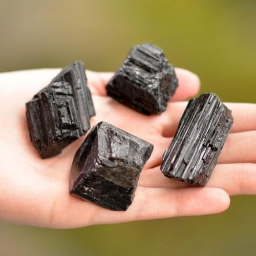 Black Tourmaline Stone Unprocessed Mass decorative objects Декоративные элементы Objetos decorativos