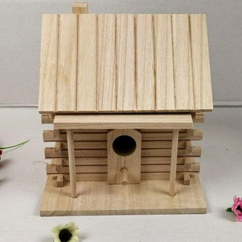Wooden Bird House Warm Bird Breeding Box Outdoor Nest Hut Pet Toy C6UE