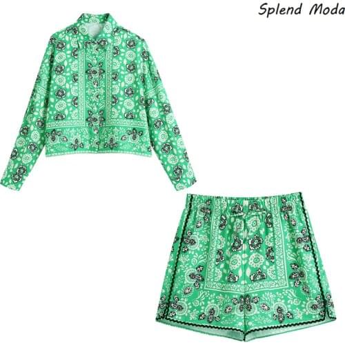 Splend Moda 2021 Summer Lapel Single-Breasted Casual Fashion Vintage Printed Short Shirt + Elastic Waist Shorts Suit Women