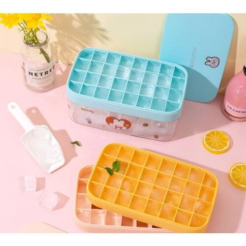 Frozen mold summer heat relief artifact cubes are not easy to break multi-color optional simple style ice tray J06