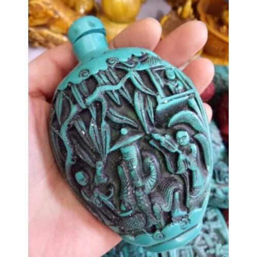 Exquisite Christmas ornaments ancient and multi-style carvings of old peoples green snuff bottles free of freight