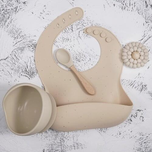 2020 New Arrivals Flexible Adjustment Reliable Safety Flower Teether Non-toxic Feeding Bib Reusable Infantil Baby Feeding Set