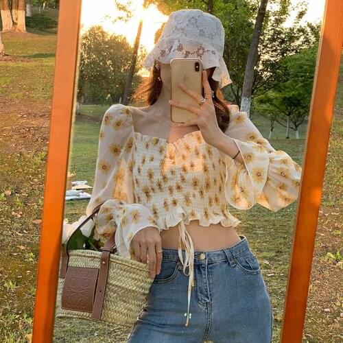 2021 new autumn short square collar open navel floral top one shoulder Lantern Sleeve Chiffon shirt