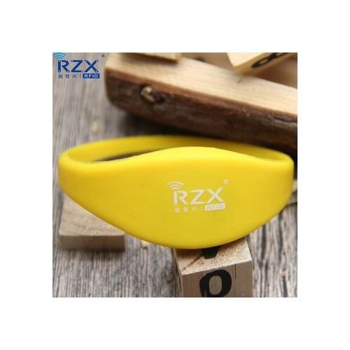 Free shipping 10pcs 65mm silicone rfid wristband 125KHz TK4100 waterproof wristband