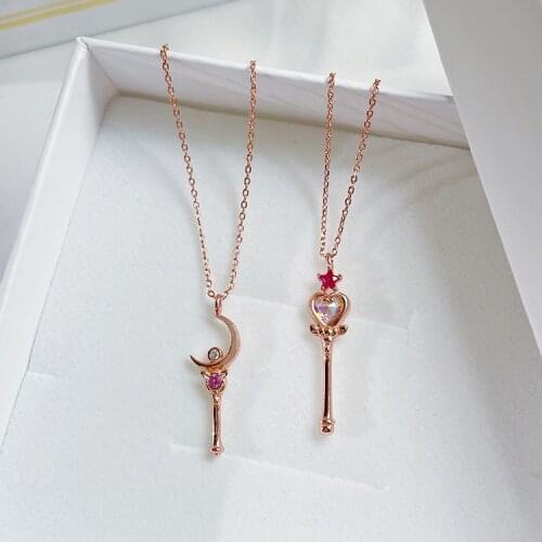 Japanese Anime HatsunMiku Metal Guitar Necklace Pendant Women Sweater Necklace Cosplay Jewelry Birthday Gifts For Friend Girls