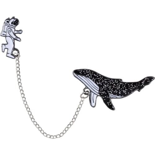 Fashion Retro Mens Brooch Animal Fish And Astronaut Chain Pendant Alloy Material Temperament Male Birthday Jewelry Gift Hot