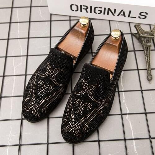 2021 NEW Pointed Toe Embroidery Rhinestone Flat Shoes For Men Male Wedding Dress Prom Homecoming Shoes Zapatos Hombre Vestir