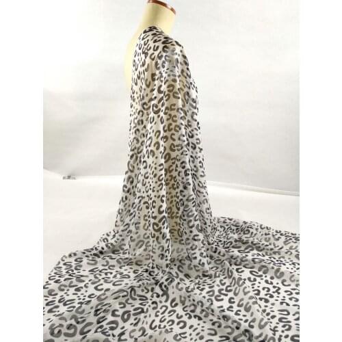 Pure Natural 100% Mulberry Silk Chiffon Digital Printed White Leopard Fabric Material Textile Women Dress Scarf