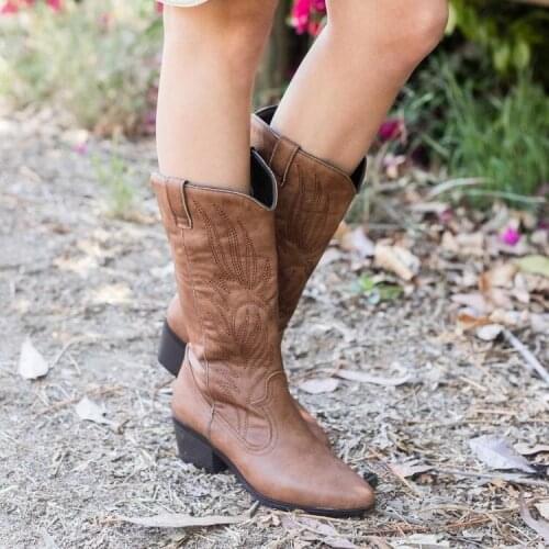 2021 Classic Embroidered Western Cowboy Boots for Women Leather Cowgirl Boots Low Heels Shoes Knee High Woman Boots