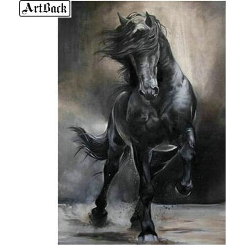 Full square 5d diy diamond painting black running horse diamond mosaic art round diamond embroidery home decor animal