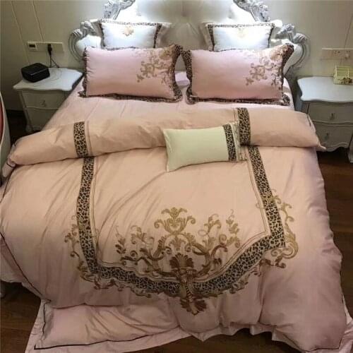 New Pink Leopard Print luxury gold 4pcs Egyptian cotton embroidery magnate queen feather quilt bedsheet and pillowcase