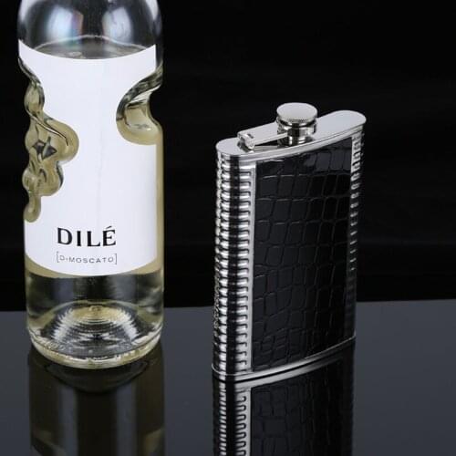 Snakeskin pattern 8oz Stainless steel wine pot portable stainless steel hip flask travel alcohol liquor bottle Small Mini Bottle