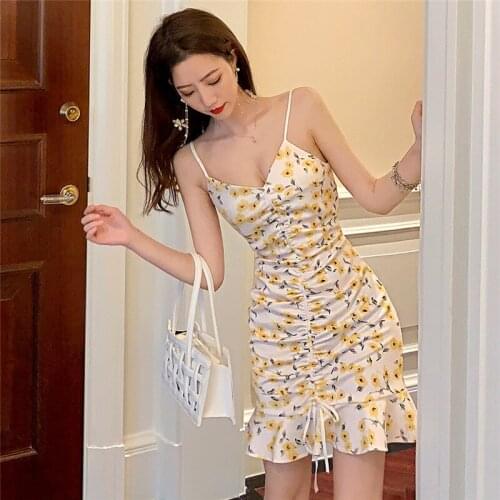 Real shot 2020 new fashion temperament sweet sexy floral halter pleated slim slimming short dress