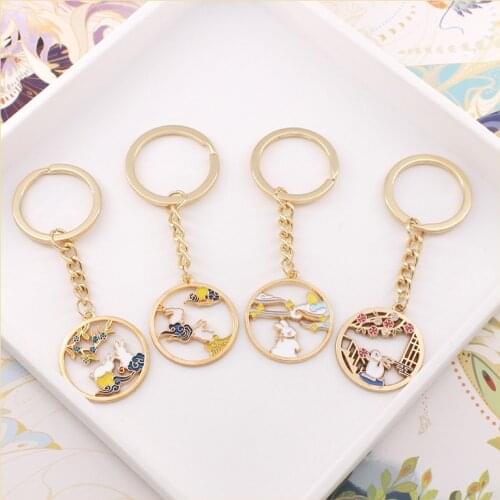 Retro Style Flying Crane Keychain Good Luck Rabbit Keyring Men Women Bag Car Pendant Phone Charm Key Chains Couple Gift