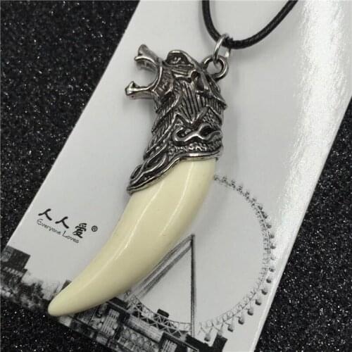 2021 Punk Cool Brave Men Wolf Teeth Pendant Necklace Women Men Lucky Jewelry Vintage Imitation Tooth Amulet Pendant Necklace