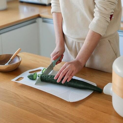 Foldable Plastic Cutting Board Multifunctional Kitchen Cutting Board Drainable Hanging Cutting Board Mat Square Pizza Board