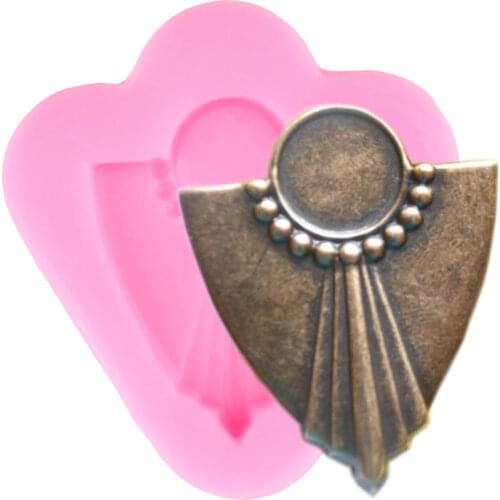 Embossed Badge Silicone Mold Cupcake Topper Fondant Molds Cake Decorating Tools Chocolate Gumpaste Moulds Resin Clay Candy Mould