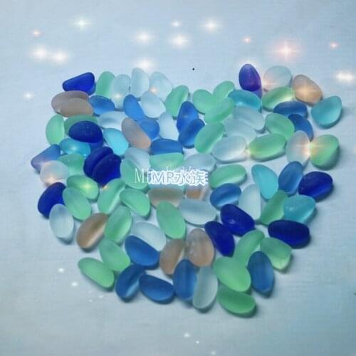 Crystal stones, glass beads, blue light stones, fish tanks, aquarium landscaping decorations, all kinds of fluorescent stones