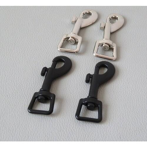 50Pcs/Lot Wholesale Metal Hooks Carabiner Clip Buckle Rotating Lobster Clasp For Bag Dog Leash Harness Leads Hardware Accessory