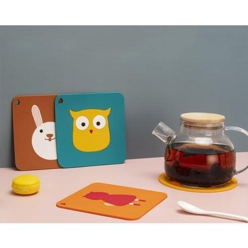 Creative Cute Table Placemat Waterproof Heat Insulation NonSlip Spot Pad Mat Cartoon Coaster Silicone Hangable Kitchen Tableware