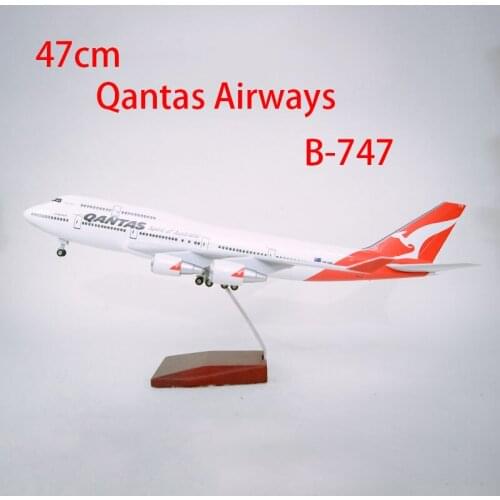 Diecast Airplane Model 47CM Qantas Airways Toys B-747 Aviation Plane Adult Collection Statc Display LED Sound Control Light