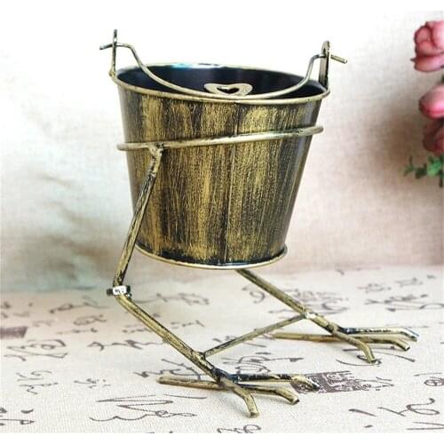 Creative Vintage Wrought Iron Handmade Ashtray Ornament Retro Ashtray Figurines Desktop Crafts Bar Coffee Photography Props Gift