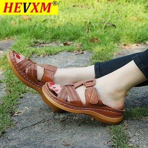 Ladies Casual Sandals Plus Size Slippers Women Fashion Thick Bottom Slope with Non-slip Wear Beach Sandals Hollow Womens Shoes