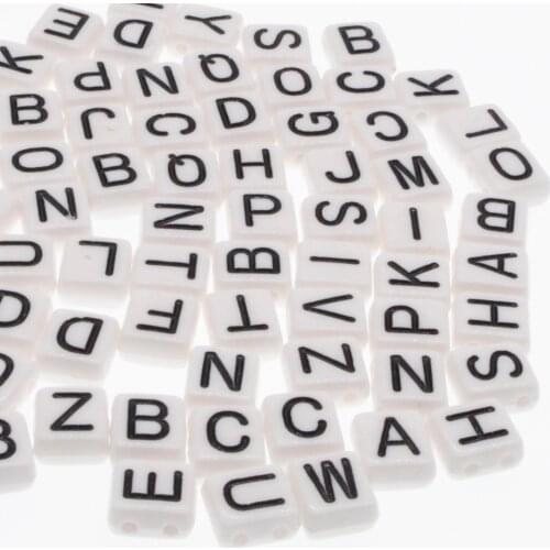 CHONGAI 100Pcs Letter Acrylic Beads Double-sided Letter Square Flat Beads For Jewelry Making（Double hole）8X9mm