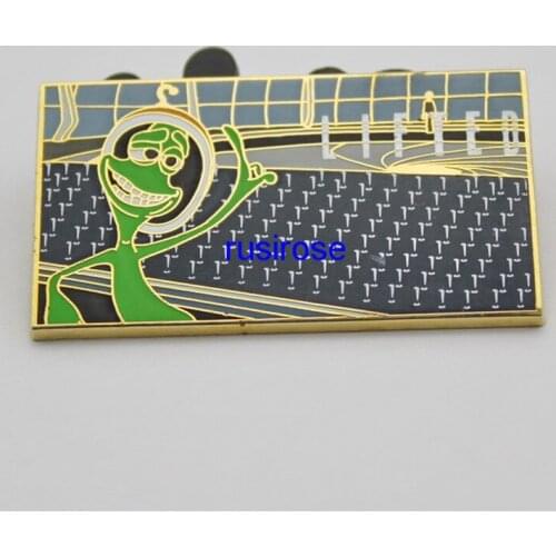 Personalized cartoon character badge custom, soft enamel metal brooch badge