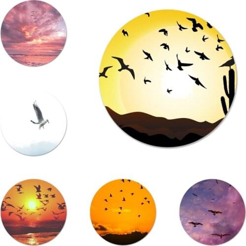 Seagull in the sunset Icons Pins Badge Decoration Brooches Metal Badges For Clothes Backpack Decoration 58mm