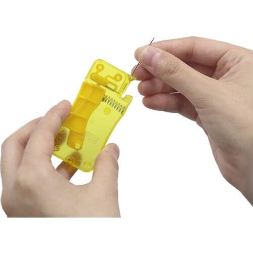 1Pc Automatic Needle Threader Insertion Thread Guide Sewing Tools Needle Changer Manual Needle Threader Sewing Tool Accessories