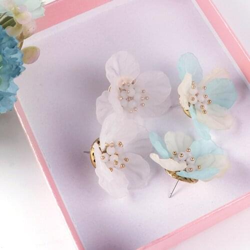 Korean Style Cute Flower Stud Earrings For Women2019 New Fashion Sweet Earrings Femme Brinco Wholesale Jewelry