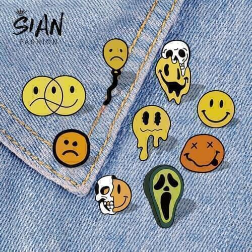 Trendy Anime Smiley Pins Brooches Acrylic Horror Deadpool Avatar Lapel Pin Denim Collar Icon Skull Badge Unisex Jewelry Gifts