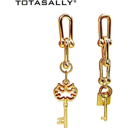 TOTASALLY 2021 Trend Earrings Minimalist Gold U Shape Linked Key Lock Mix-matched Statement Party Earring Aros Mujer Oreja