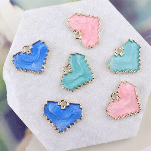 20Pcs/Lot Newest Enamel Heart Shape Charm Pendants Gold Color Plated Alloy Jewelry Finding 14x17mm